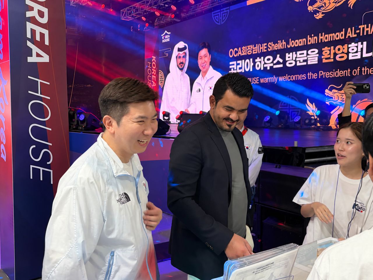 코리아 하우스를 방문한 셰이크 조안 빈 하마드 알 타니 OCA 회장과 유승민 대한체육회장. 사진 대한체육회