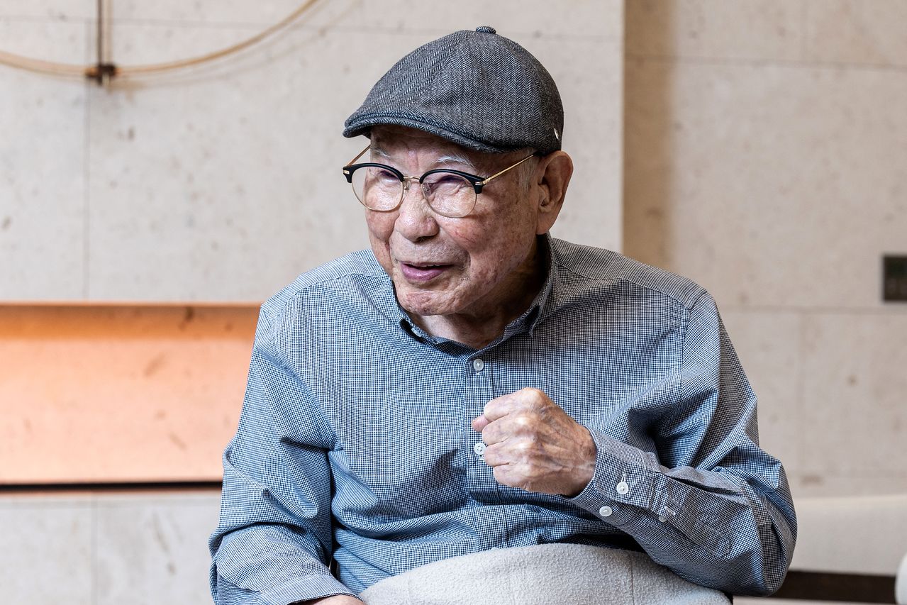 대한민국 동물생명공학계의 대부인 정길생(85) 전 건국대 총장. 정 전 총장은 1983년 사람의 난자를 시험관 안에서 수정해 자궁에 이식하는 IVF 기술을 개발해 대한민국 최초 시험관아기 탄생의 초석을 마련했다. 장진영 기자
