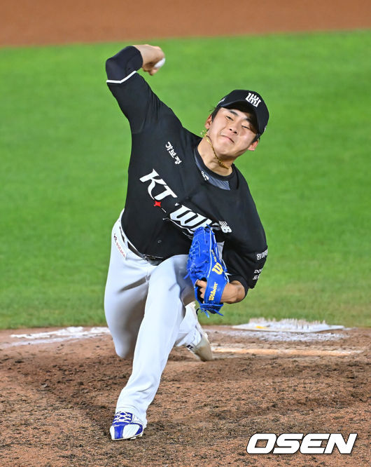 [OSEN=부산, 이석우 기자] KT 위즈 박영현 139 2026.07.24 / foto0307@osen.co.kr