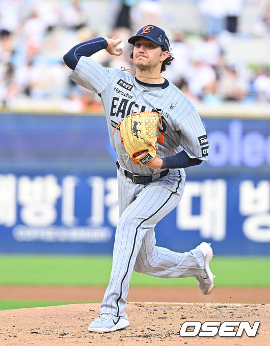 [OSEN=창원, 이석우 기자] 한화 이글스 화이트 074 2026.06.16 / foto0307@osen.co.kr