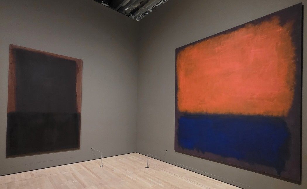 RM 소장 윤형근의 '무제'(1986~90)와 SF MoMA 소장 마크 로스코의 'No.14, 1960'(1960)이 나란히 걸린 마지막 전시장. 샌프란시스코=우정아 포스텍 교수