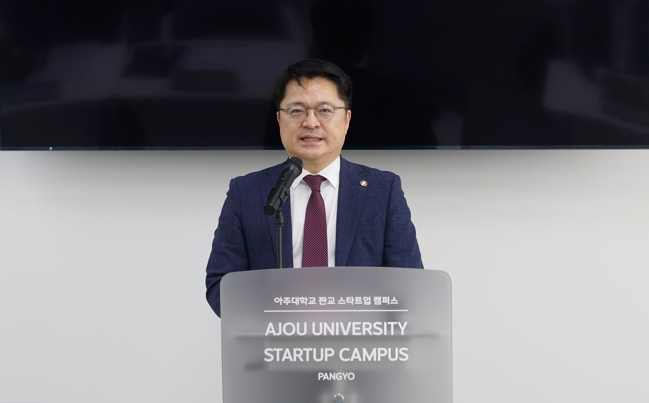 신임 청와대 경제성장수석에 임명된 문신학 산업통상부 차관이 지난달 29일 경기도 성남시 판교 제2테크노밸리 위든타워에서 열린 '바이오 전문가 간담회'에서 발언하고 있다. 산업통상부 제공=연합뉴스