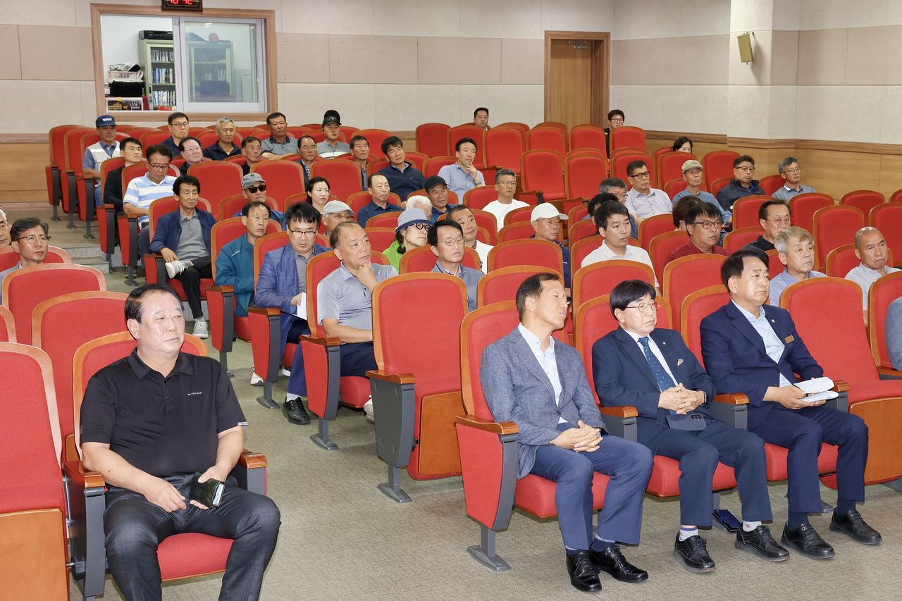 충북 보은군은 지난달 22일 보은문화원 시청각실에서 법무부 교정시설 공모사업 주민설명회를 열었다. 사진 보은군