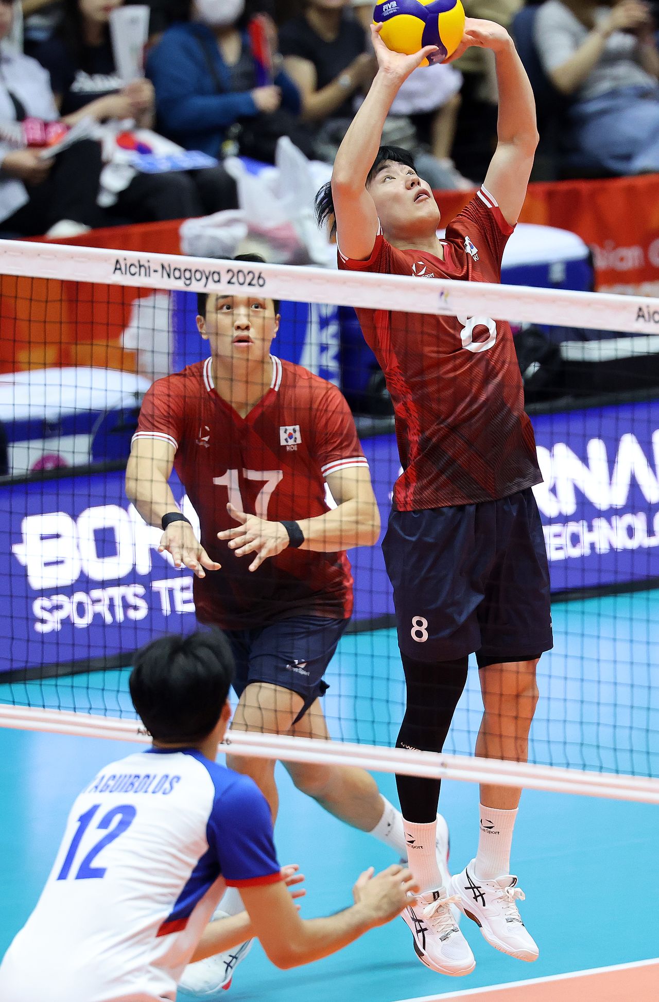 27일 일본 아이치현 파크 아레나 고마키에서 열린 2026 아이치·나고야 아시안게임 남자 배구 예선 대한민국과 필리핀의 경기.   2세트에서 한태준이 토스하고 있다. 연합뉴스