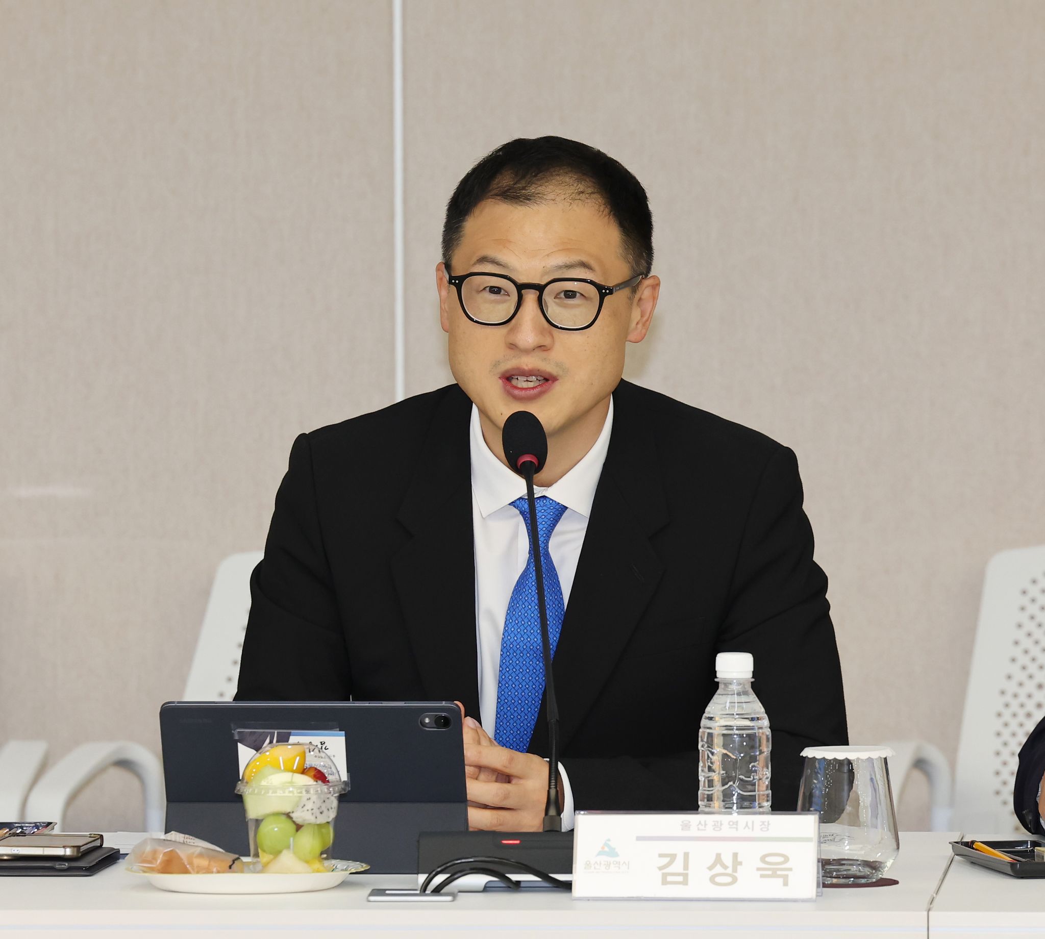 김상욱 울산시장이 지난 2일 울산시청에서 열린 더불어민주당과의 예산정책협의회에서 발언하고 있다. 연합뉴스