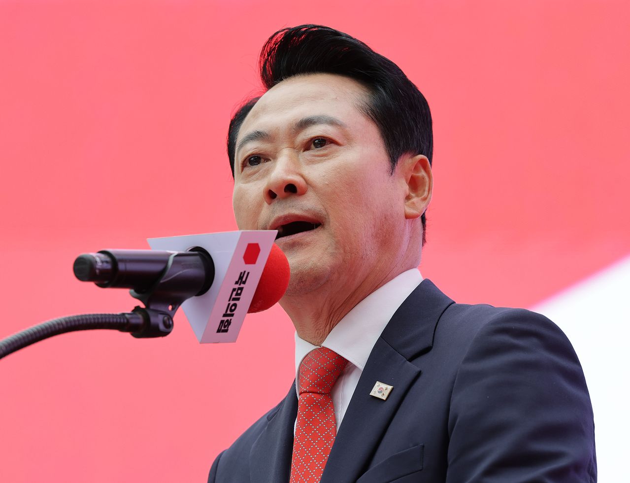 연휴 도심 집회 참석한 장동혁 대표   (서울=연합뉴스) 류영석 기자 = 국민의힘 장동혁 대표가 3일 서울 숭례문 앞 세종대로에서 열린 국민의힘 '이재명 정권 심판, 민생회복·안보수호 국민행동대회'에서 발언하고 있다. 2026.10.3   ondol@yna.co.kr (끝)  〈저작권자(c) 연합뉴스, 무단 전재-재배포, AI 학습 및 활용 금지〉