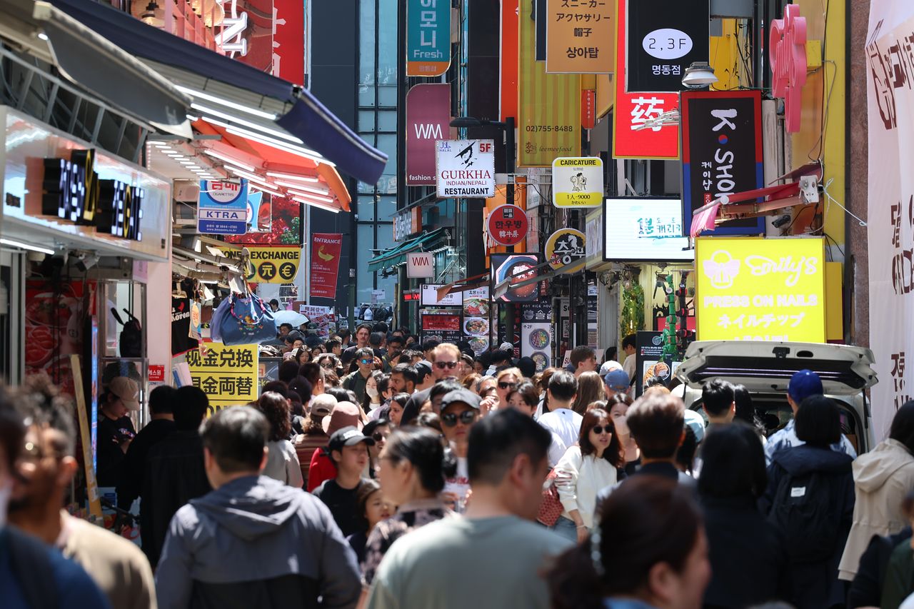 Seoul foreign visitors