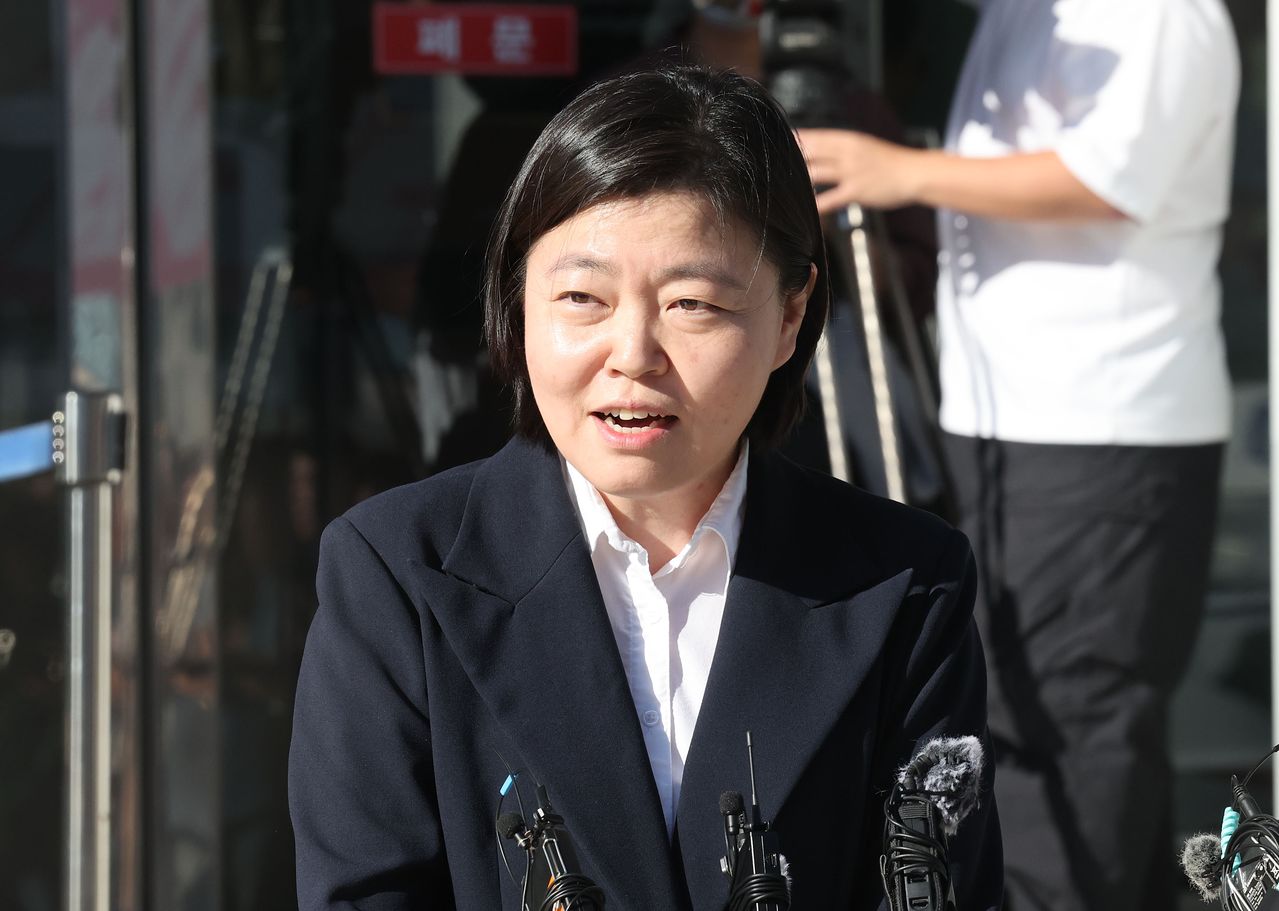 임은정 광주지방중대범죄수사청장이 지난 6일 전남광주 북구 중흥동 청사에서 도어스테핑하며 취재진의 질문에 답하고 있다. 뉴스1