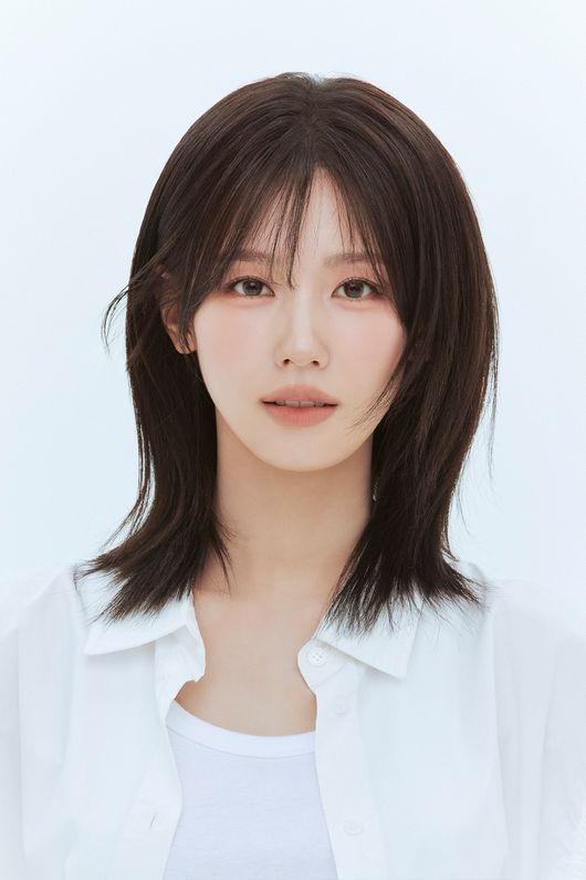 Miyeon new profile