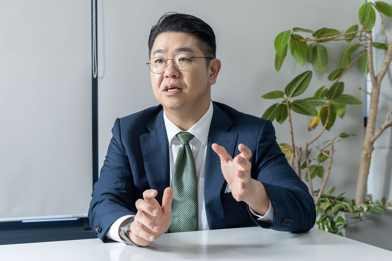 박기태 변호사는 20년 전 노숙인 자립을 돕는 일을 하며 그들의 삶을 깊숙이 들여다봤다. 그는 "이제는 나태해서, 능력이 없어서, 사치스러워서 노숙인이 되는 시대가 아니다"며 "자본주의 시스템이 발전할수록 우리는 모두 잠재적 노숙인이라는 걸 잊지 말아야 한다"고 했다. 장진영 기자