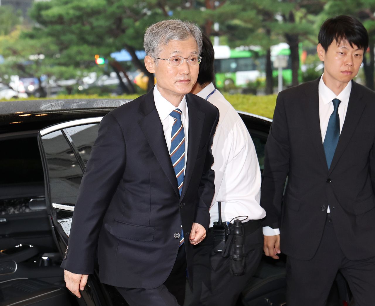 조희대 대법원장이 13일 서울 서초구 대법원으로 출근하고 있다. 연합뉴스