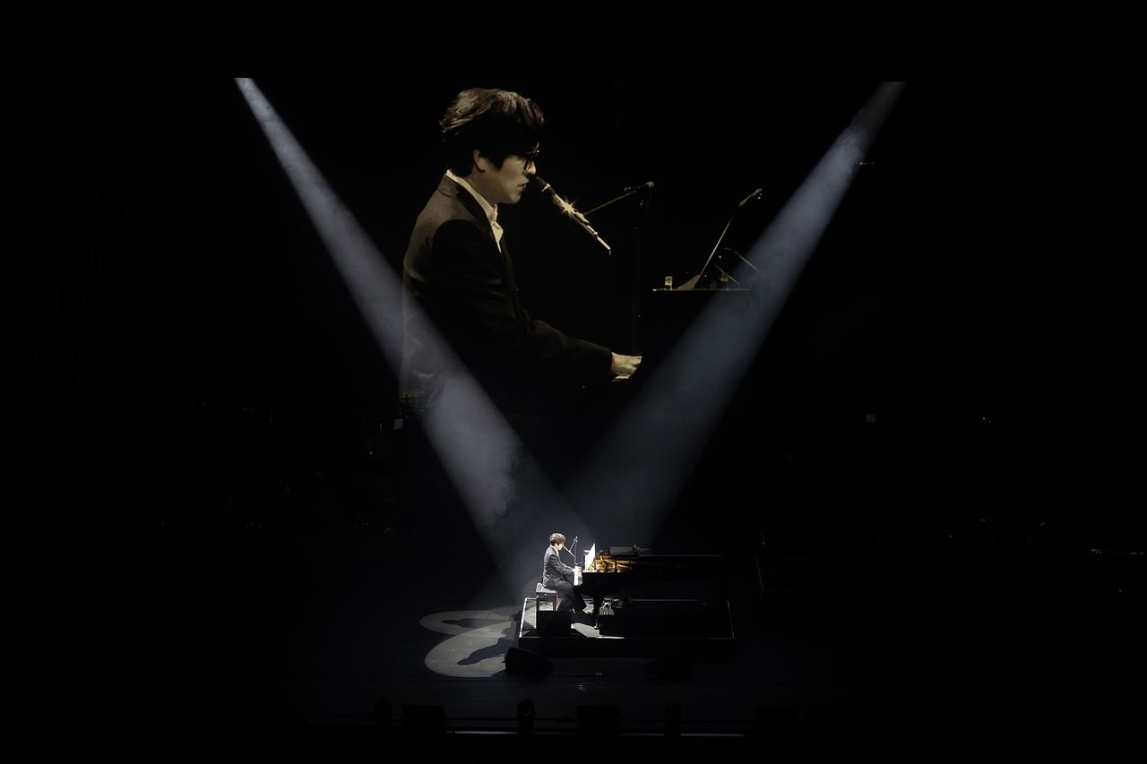 지난 17~19일, 22~25일 서울 세종문화회관 대극장에서 열린 김동률 콘서트. [사진 뮤직팜엔터테인먼트]