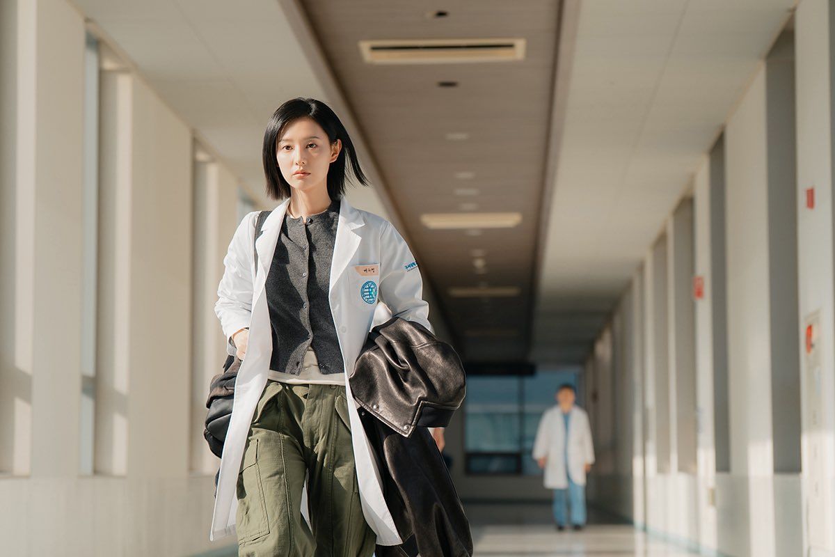 SBS '닥터X-하얀 마피아의 시대'에서 주인공 계수정 역을 맡은 김지원. 사진 SBS