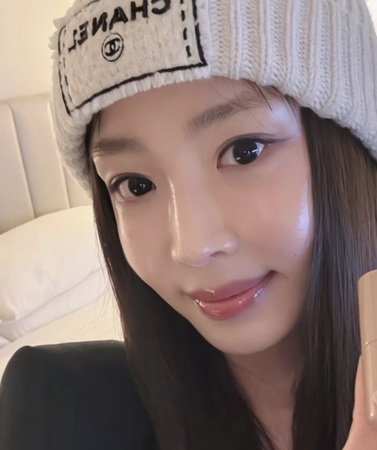 Kang Ye-won skin