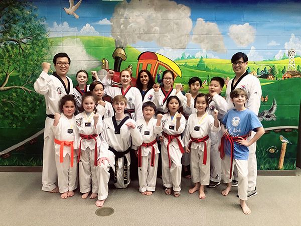 Exlee International Night’행사에 참가한 월드챔피언태권도장 최재호 관장과 단원들