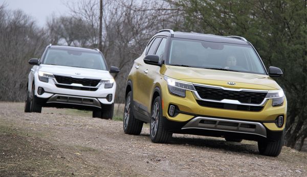기아 소형 SUV 셀토스는 오프로드에도 거뜬히 주행할 수 있는 AWD 를 장착했다.