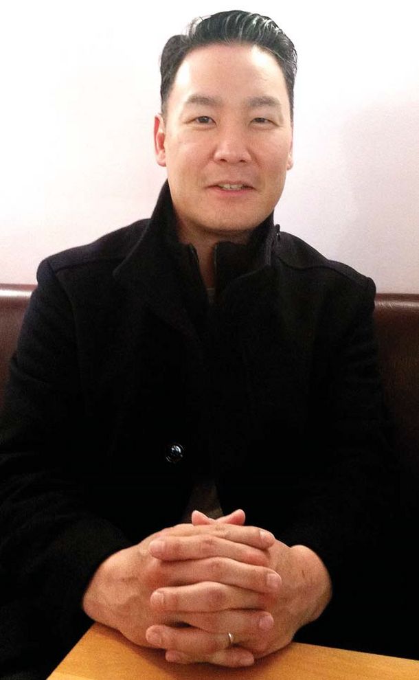 1.5세 한인 정치인인 포트리 폴 윤 시의원은 한인들이 발전하기 위해서는 시대의 흐름에 맞춰 과감하게 주류사회에 뛰어들어 적극적으로 활동무대를 넓히는 것이 무엇보다 중요하다고 강조한다.
