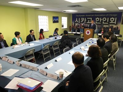 이성배 한인회장이 인사말을 하고 있다.
