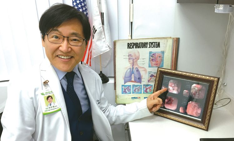 차민영 대표가 헬리코박터 파일로리균 감염증세에 대해 설명하고 있다.