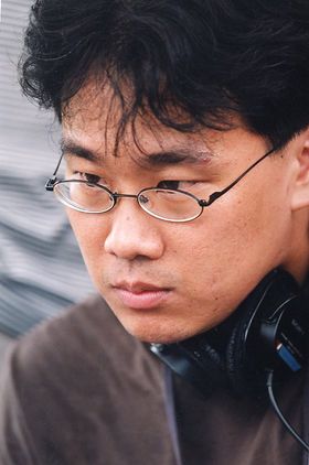 ‘살인의 추억’ 때의 봉준호 감독.