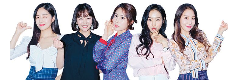 LA 공연에 참가하는 미스트롯 멤버들. 왼쪽부터 정다경, 정미애, 김소유, 홍자, 숙향.