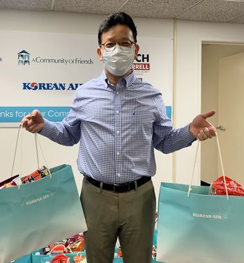 이날 행사에 동참한 송보영 대한항공 미주지역본부장.