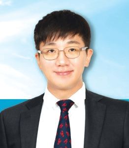 채재현 변호사는 유산 상속 전문 변호사로 리빙 트러스트 설립을 통해 소중한 재산을 대를 이어 지킬 수 있는 방법을 상담한다.