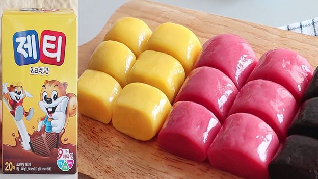 Rice cakes made using Jetty milk powder, potato sta rch, and milk. [Source: DUNGYIKITCHEN]