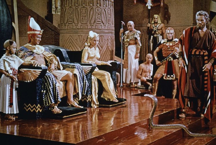 구약의 출애굽기를 스크린에 옮긴 영화 ‘십계’의 개봉 65주년을 기념하는 4K Ultra HD/Blu-ray™ 콤보 DVD가 출시됐다. 1956년 35mm 필름의 원본에 가까운 화질을 재생한 버전이다. [Paramount Pictures]