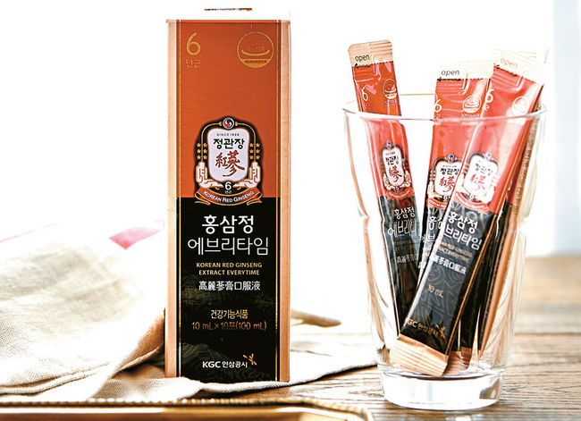코로나19가 확산하면서 면역력 강화로 인기를 끌고 있는 정관장의 제품들.