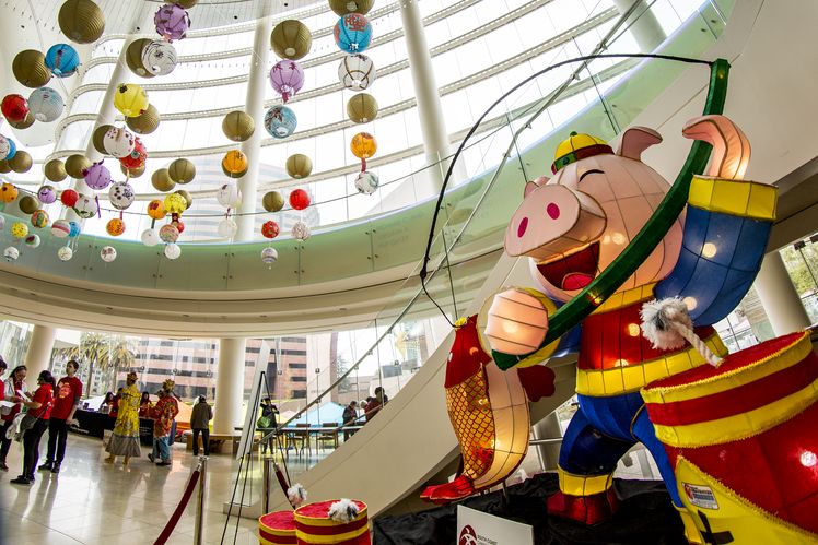 돼지해를 기념하는 조형물. [Photo=James Pan/Pacific Symphony]