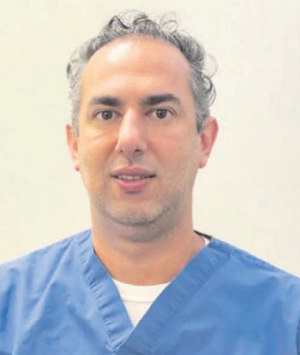 하지정맥 전문 혈관 전문병원은 혈관전문의 닥터 아지지 원장이 정확한 진단과 치료를 하고 있다. 현재 하지정맥 증세가 의심되면 무료 초음파와 상담을 제공한다.