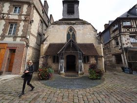 해양 박물관(Musee de la marine d'Honfleur) 입구.