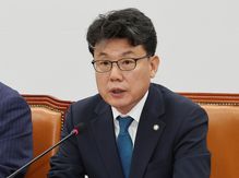 진성준 정책위의장