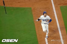 “이 세상 초월한 오타니, 막을 수 없다”…119년 만에 WS 4장타 대폭발! '홈런-홈런-홈런-2루타-홈런-2루타-홈런' 홈경기 최근 7타수 7장타 '괴력'