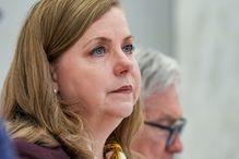 美 Fed 은행감독 인력 30% 감축…트럼프 압박 속 금융위기 우려도