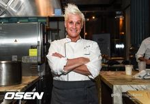 스타 셰프, 자택 욕실서 숨진 채 발견..