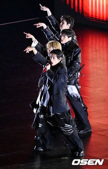 “BTS 비판 아니었다”…‘그냥 꺼져라’ 로버트 스미스, FIFA의 슈퍼볼식 결승 맹폭