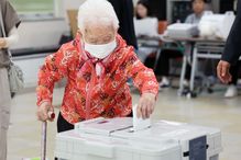 100세 장수노인 8604명의 비결…평생 이 두 가지는 안 했다