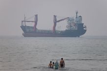 “매일 밤 1000만배럴 수송” 이란 따돌린 美 ‘호르무즈 비밀 작전’