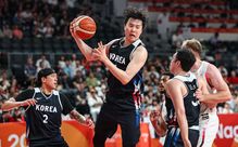 그 엄마에 그 아들이었다…아시아 평정한 이현중의 원맨쇼