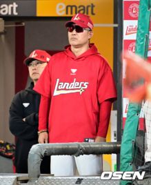 SSG Landers Manager Lee Sung-yong Vows Postseason Return After 6th Place Finish