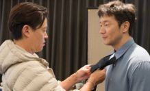 이서진 맞아? '게이 이상형 1위' 손석구 넥타이 매주며 다정..
