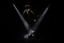 Kim Dong Ryul performs concerts featuring stripped-down format