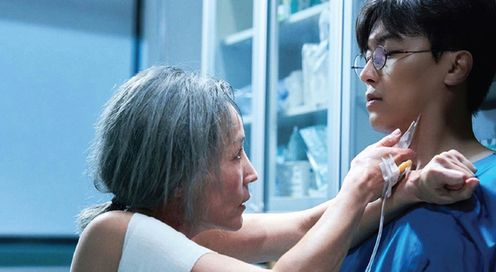 영화 '파과'의 한 장면. [사진 뉴욕한국문화원]