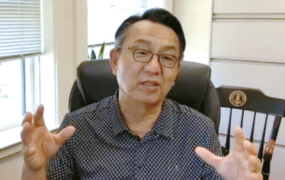 지난 11일 본지와 줌으로 인터뷰하는 신기욱 스탠퍼드대 아시아·태평양연구센터(APARC) 소장.