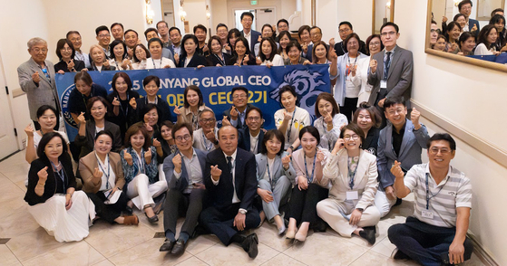 제12기 HGCEO 과정 입학식 참석자들이 함께 자리했다. [HGCEO 총동문회 제공]