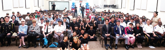 26일 뉴저지 참된교회에서 K.W.V.S.F.(한국전참전용사후원재단) 주최 6.25전쟁 75주년, 정전협정 72주년 기념 음악회가 열렸다. [한국전참전용사후원재단]
