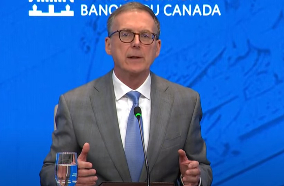 7월 30일 오전, 금리 동결을 발표중인 티프 멕클렘 캐나다 중앙은행 총재. [CTV News 공식 유튜브]