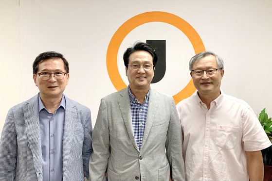 오른쪽부터 차례로 노재원 시카고 중앙일보 대표, 안민석 전 의원, 이성배 전 시카고 한인회장. 